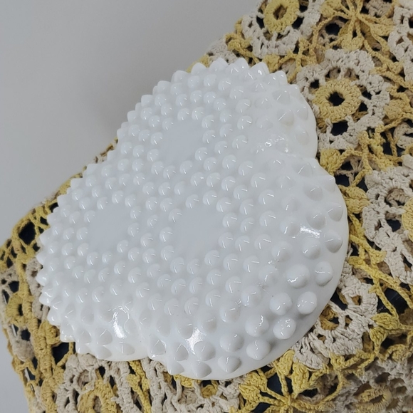 HOBNAIL MILK GLASS CANDY DISH - Picture 4 of 8